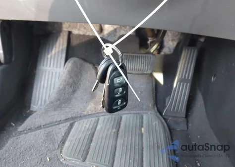 2014 Hyundai Elantra Se z USA, uszkodzony, nr VIN 5NPDH4AE2EH521887